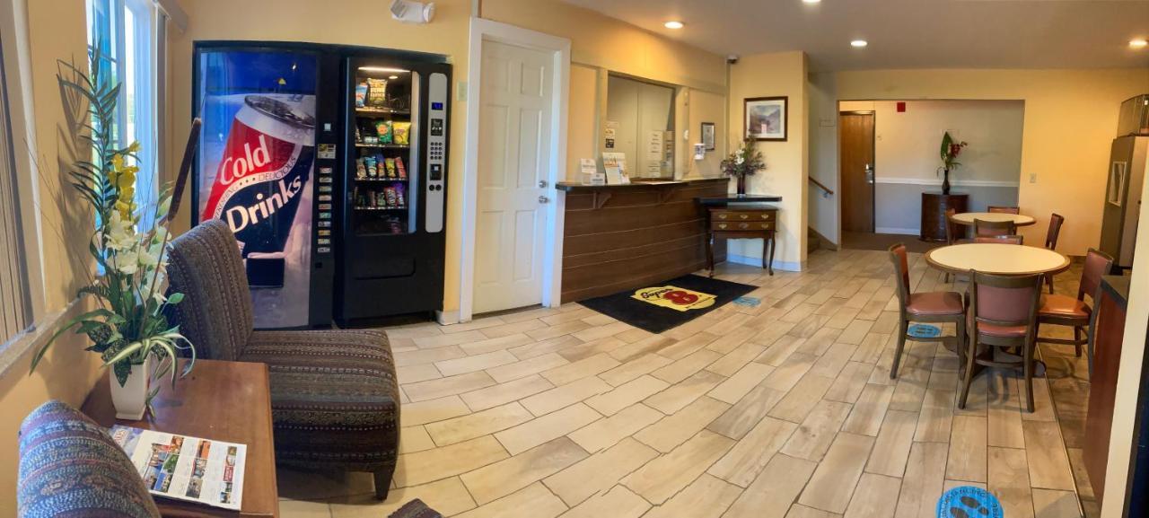 Super 8 By Wyndham Chisago City Extérieur photo