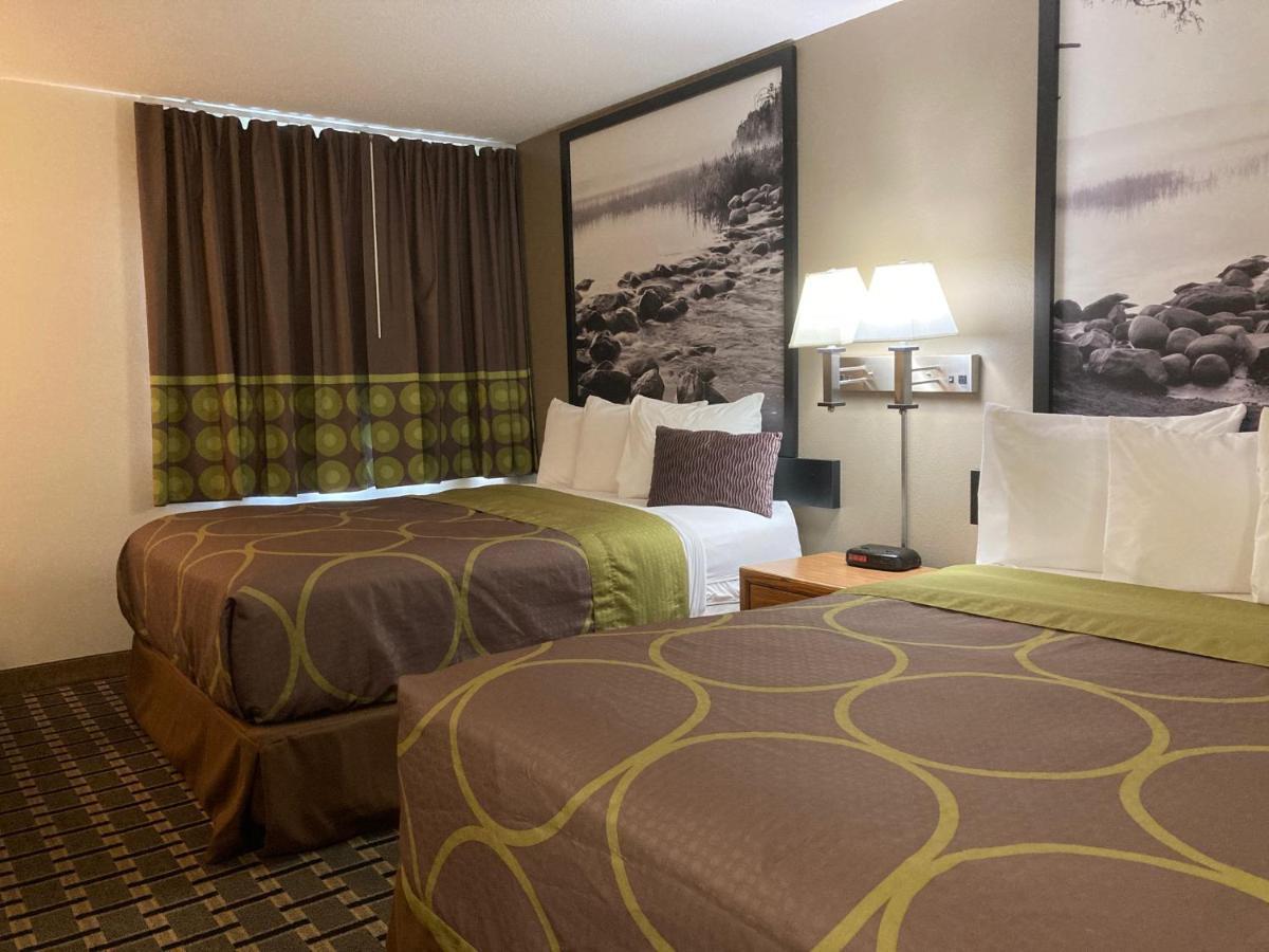 Super 8 By Wyndham Chisago City Extérieur photo