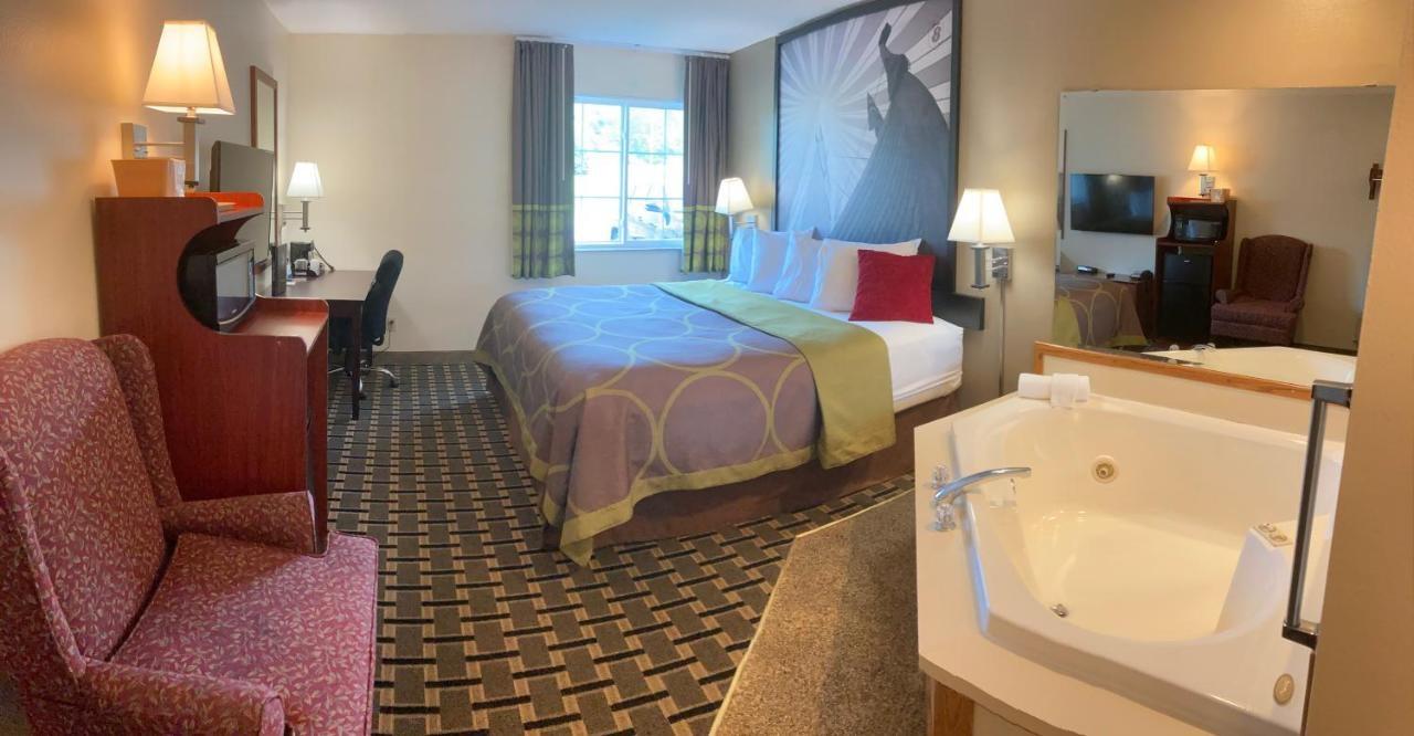 Super 8 By Wyndham Chisago City Extérieur photo