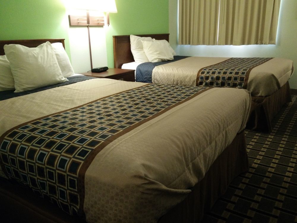 Super 8 By Wyndham Chisago City Extérieur photo
